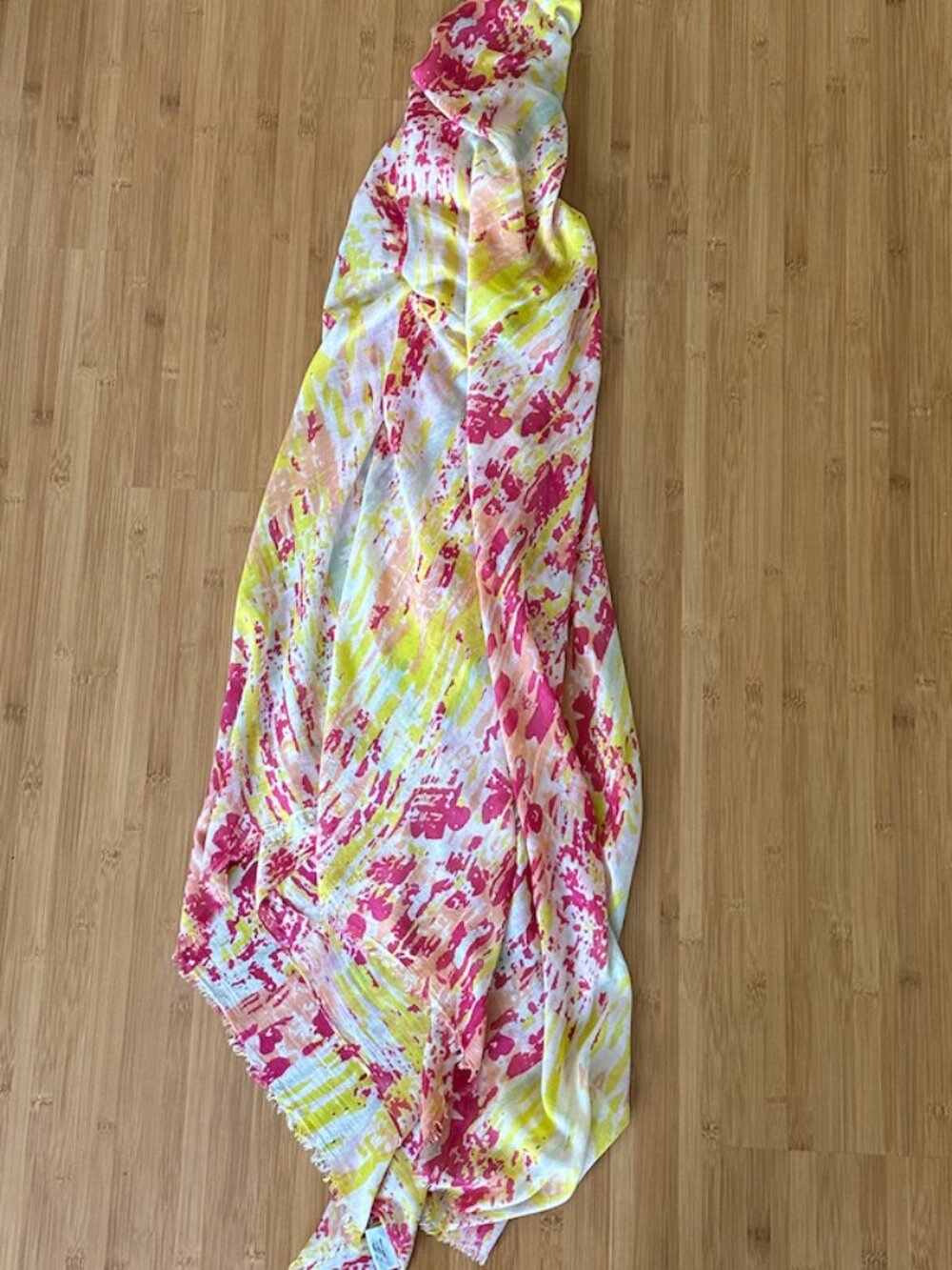 Multi-colored multi-purpose scarf / wrap - Picture 2 of 6
